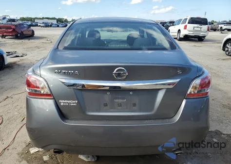 2015 Nissan Altima 2.5 z USA, uszkodzony, nr VIN 1N4AL3AP2FC297777